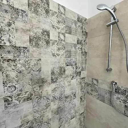 Big Wave - Levanto, 5 Terre