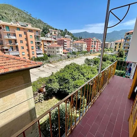 Big Wave - Levanto, 5 Terre